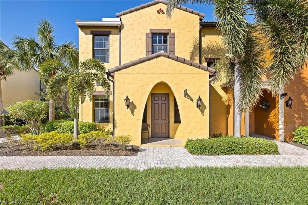 8997 Cambria Circle, Unit 201 Naples, FL 34113 - Photo 18 of 33