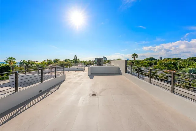 a view of terrace with city view