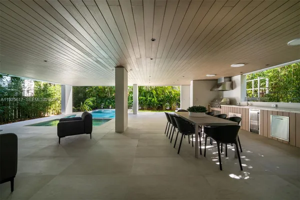 $7,750,000 | 3551 Crystal Court, Miami, FL 33133