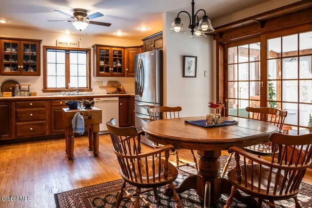 $624,000 | 96 Hunter Lane, Queensbury, NY 12804