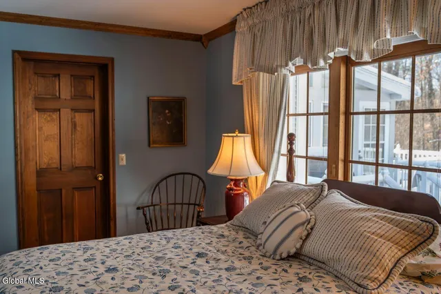 $624,000 | 96 Hunter Lane, Queensbury, NY 12804