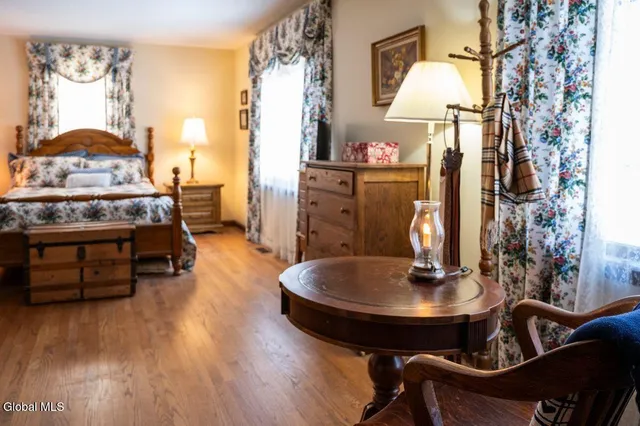 $624,000 | 96 Hunter Lane, Queensbury, NY 12804