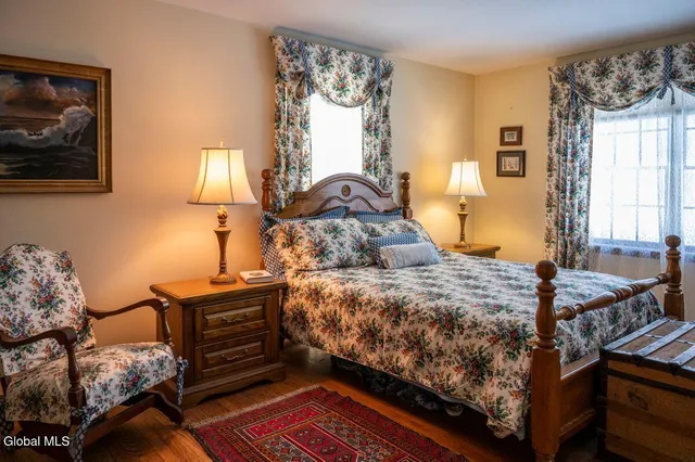 $624,000 | 96 Hunter Lane, Queensbury, NY 12804