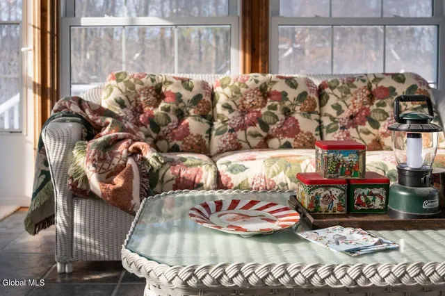 $624,000 | 96 Hunter Lane, Queensbury, NY 12804