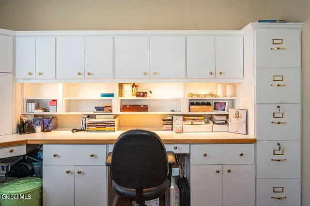 $624,000 | 96 Hunter Lane, Queensbury, NY 12804