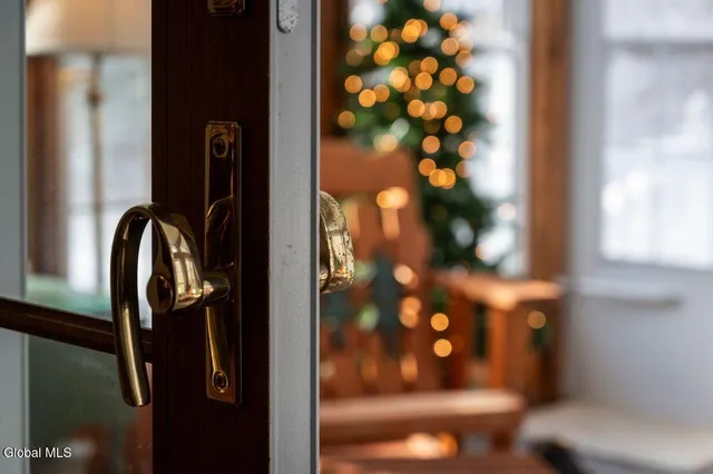 $624,000 | 96 Hunter Lane, Queensbury, NY 12804