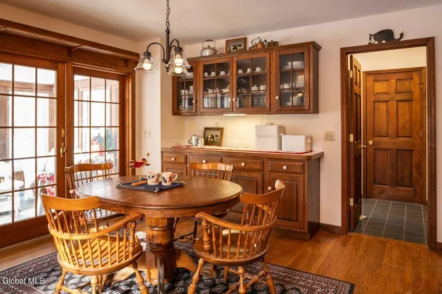 $624,000 | 96 Hunter Lane, Queensbury, NY 12804