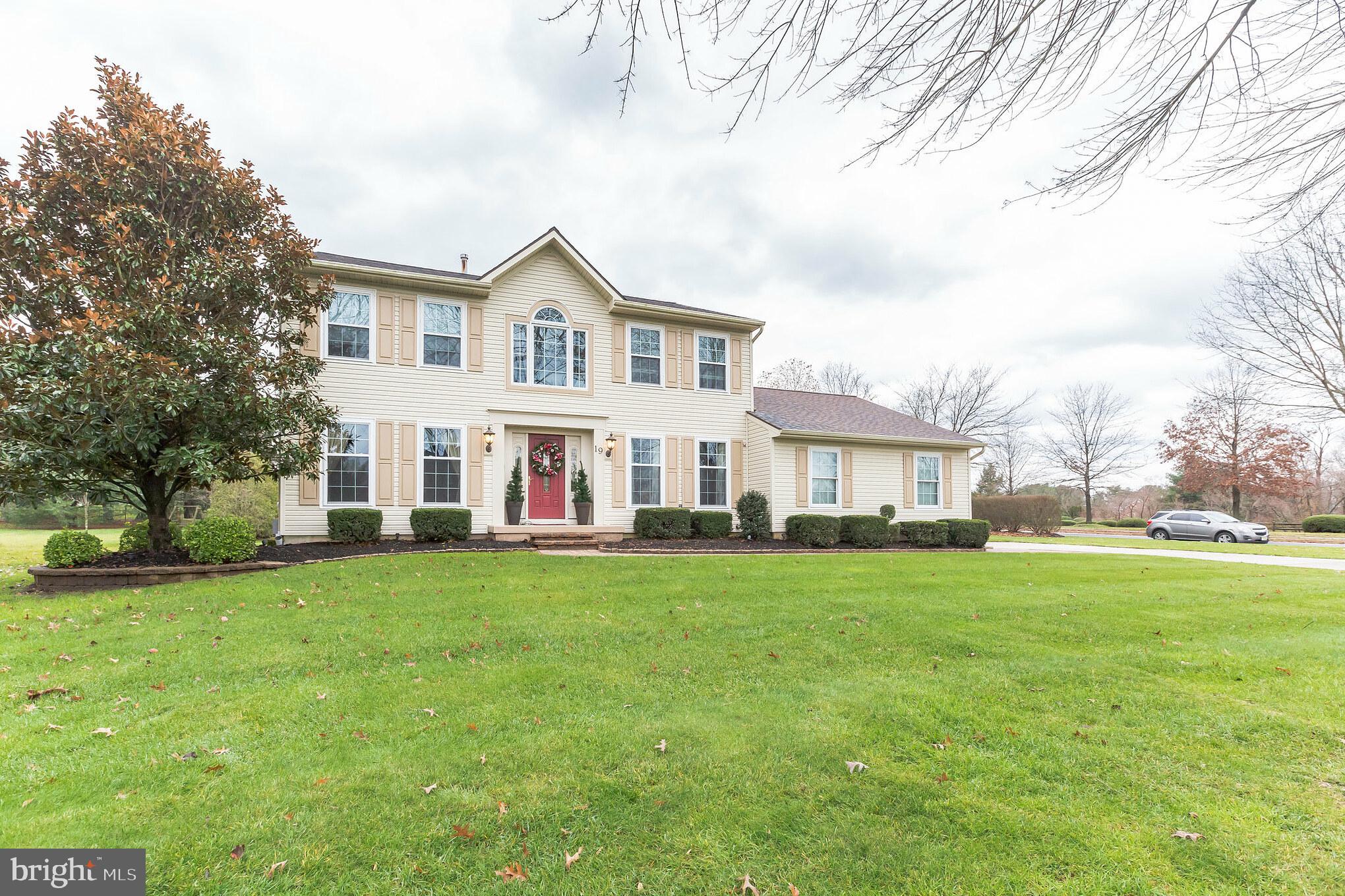 19 Persimmon Drive Sewell, NJ 08080 - Photo 4 of 29