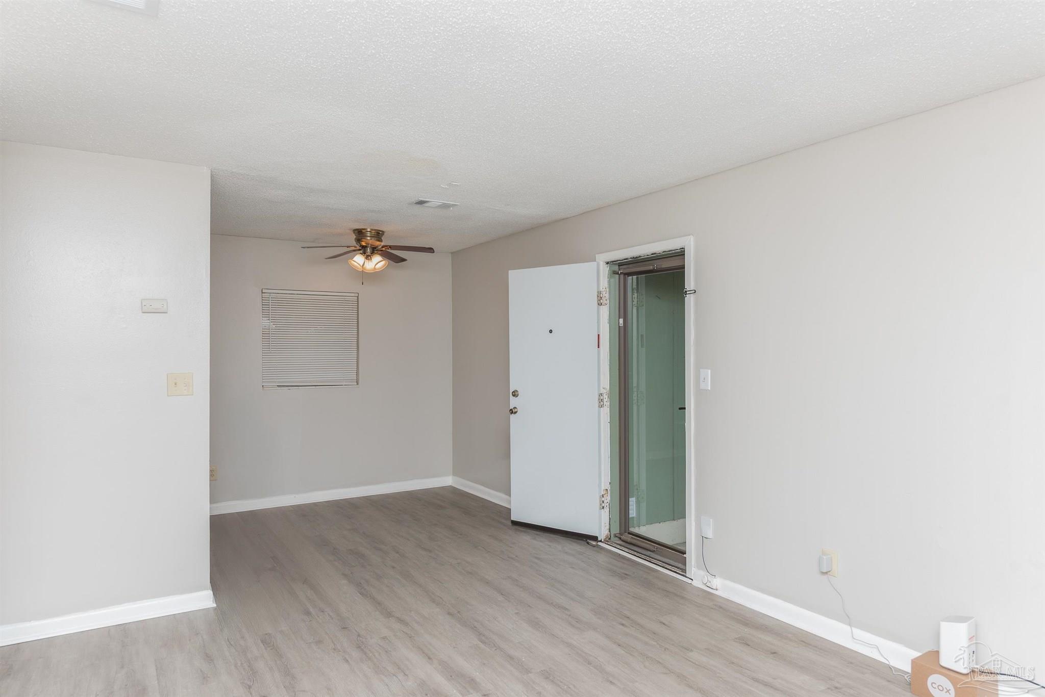 6404 Dunbar Road Pensacola, FL 32505 - Photo 3 of 15
