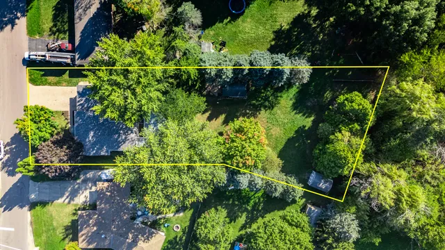 a picture of city view with lake view and mountain view