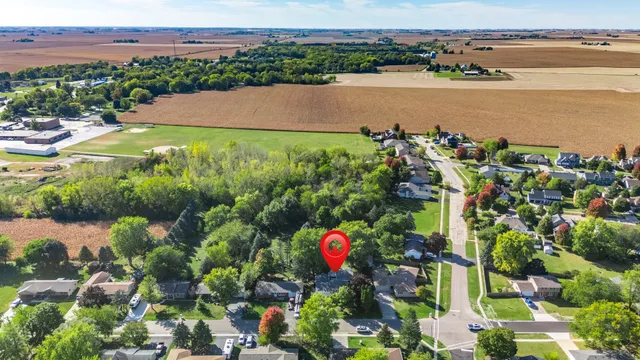 $3,250 | 341 North View Street, Hinckley, IL 60520