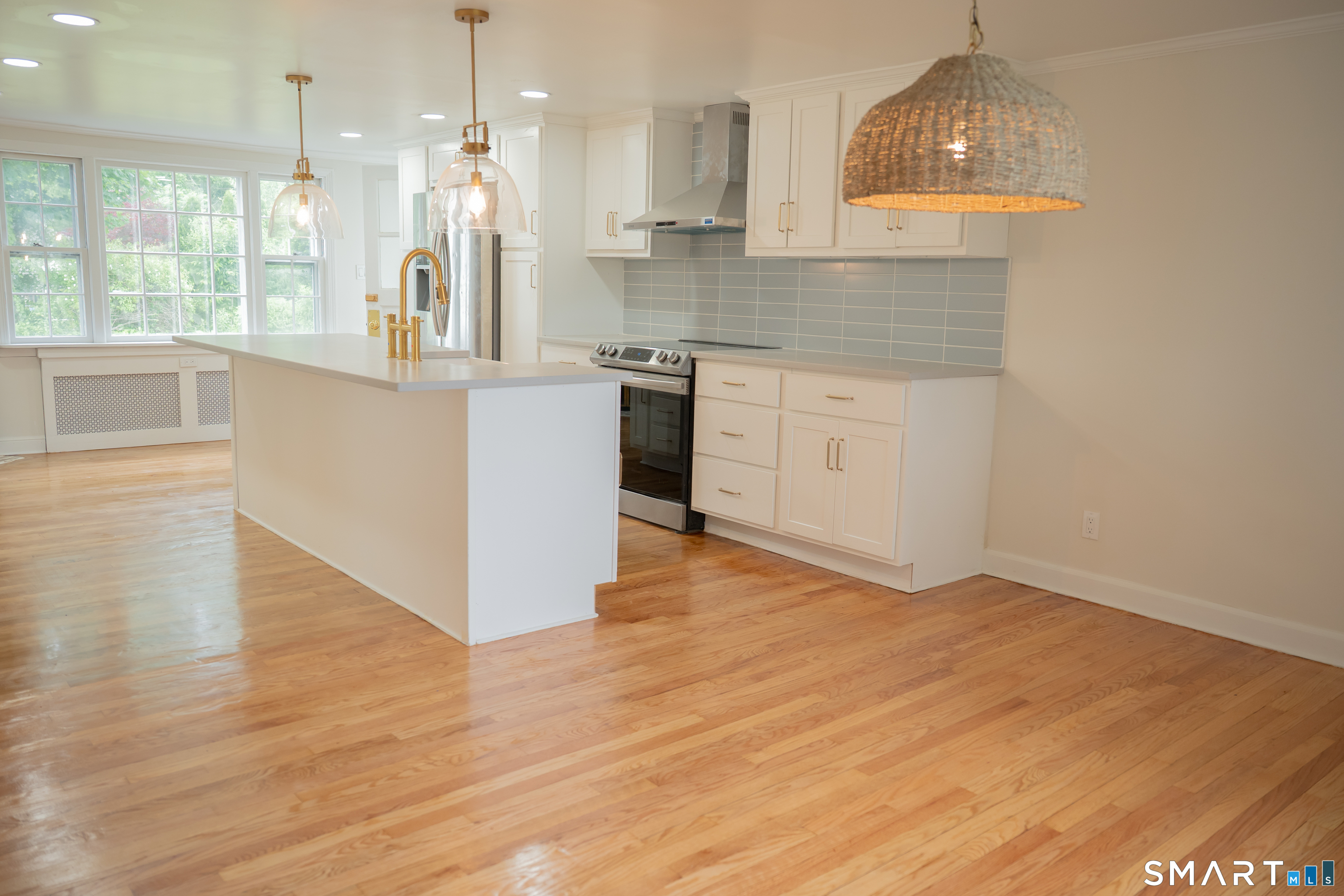 249 Ridge Road Wethersfield, CT 06109 - Photo 4 of 14