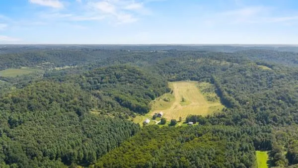 $2,000,000 | 26060 Poole Lane, Richland Center, WI 53581