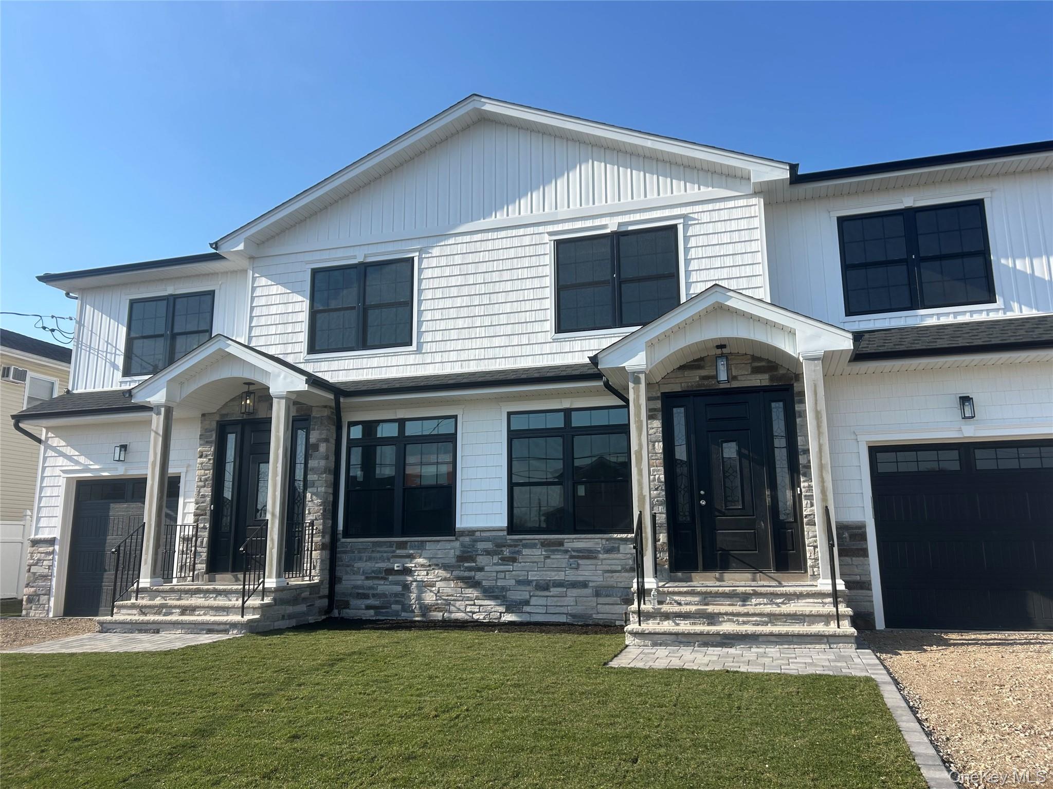 960 Cathedral Road Franklin Square, NY 11010 - Photo 1 of 6