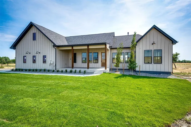 $1,249,000 | 320 South Bradbury Road, Byers, CO 80103