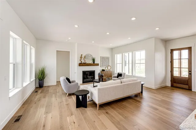 $1,249,000 | 320 South Bradbury Road, Byers, CO 80103