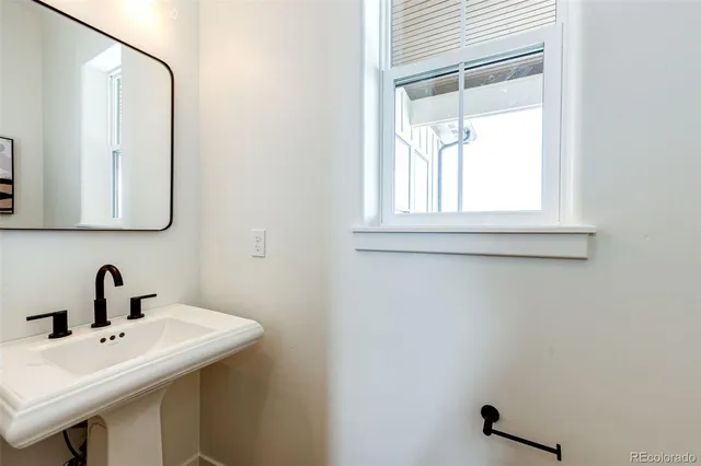 $1,249,000 | 320 South Bradbury Road, Byers, CO 80103