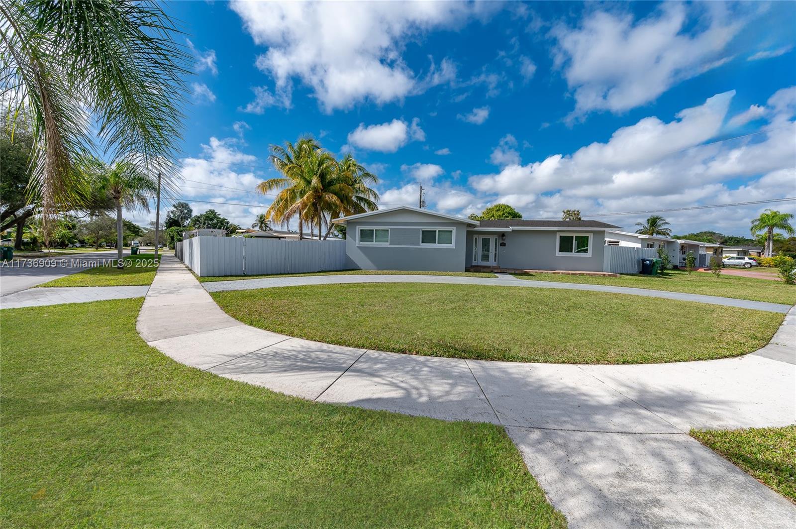 9470 Dana Road Cutler Bay, FL 33157 - Photo 3 of 24 Gallery Image 3