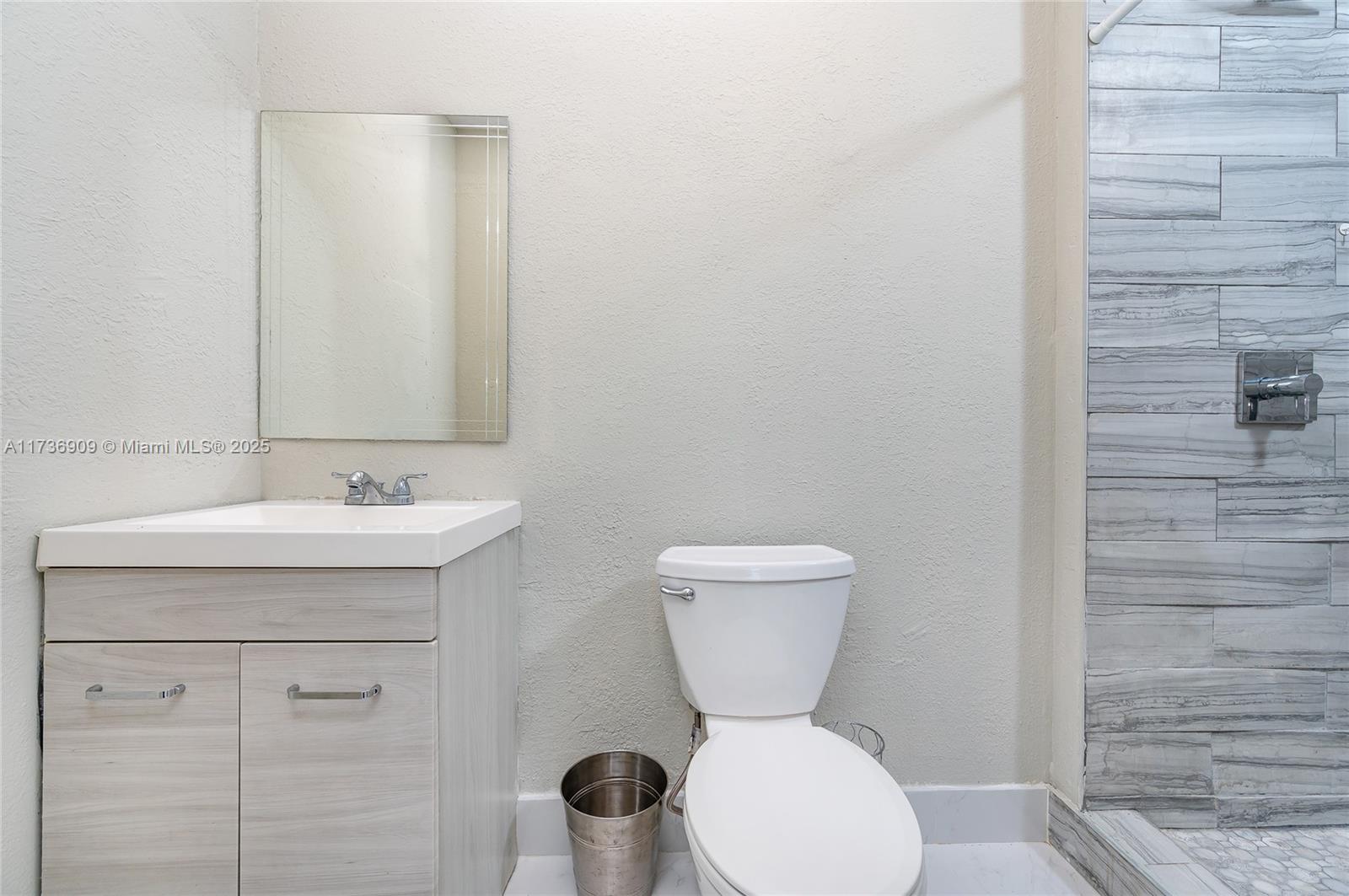 9470 Dana Road Cutler Bay, FL 33157 - Photo 9 of 24 Gallery Image 9