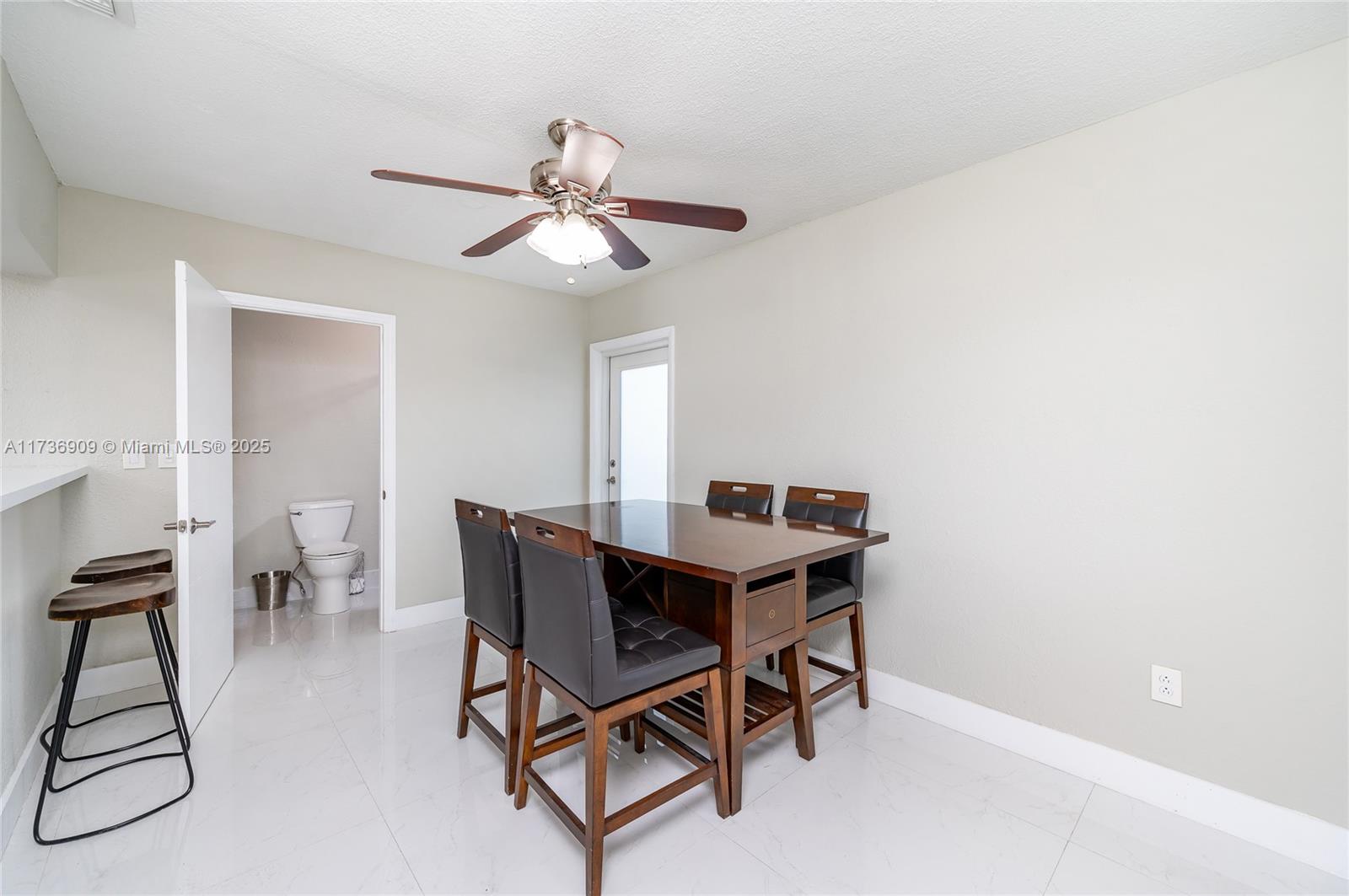 9470 Dana Road Cutler Bay, FL 33157 - Photo 10 of 24 Gallery Image 10