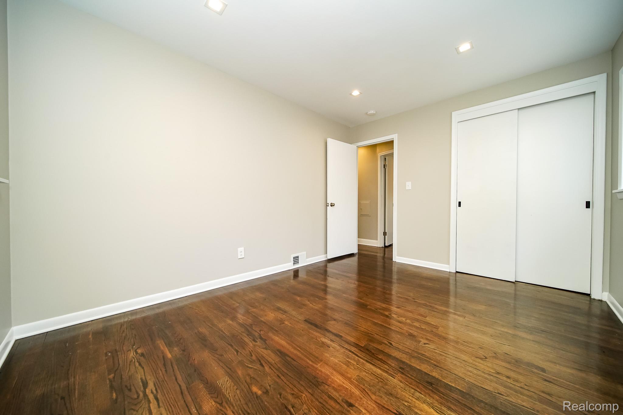 5367 East Thirteen Mile Road Warren, MI 48092 - Photo 42 of 63 DDS02914.jpg