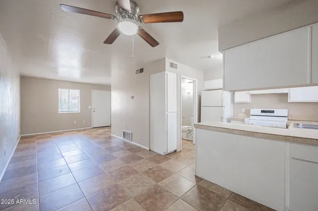 $1,295 | 4513 North 26th Drive, Phoenix, AZ 85017