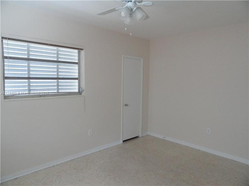 11855 Southwest 81st Road Pinecrest, FL 33156 - Photo 31 of 35 Interior Space/Layout