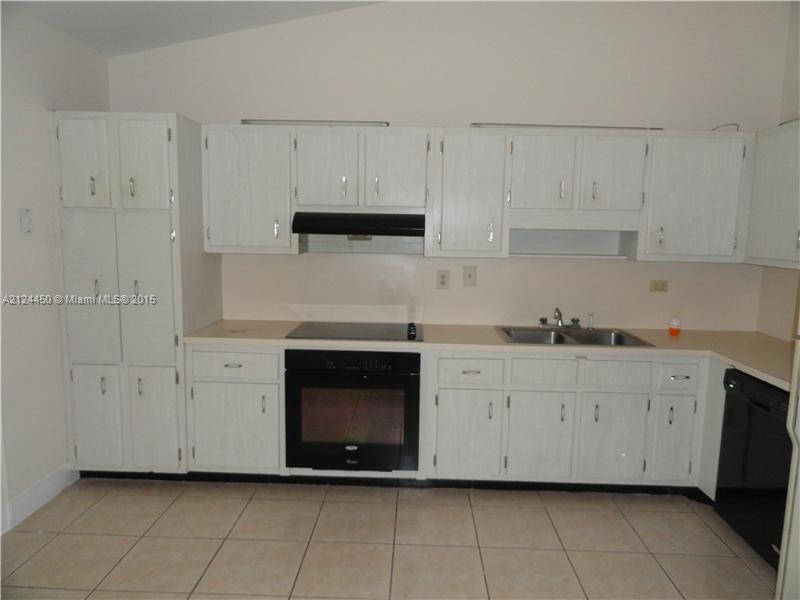 11855 Southwest 81st Road Pinecrest, FL 33156 - Photo 6 of 35 Kitchen