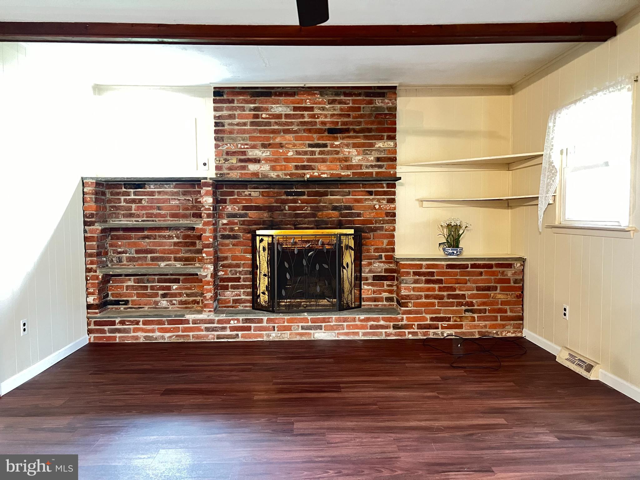 37 Latchstring Lane Hatboro, PA 19040 - Photo 13 of 35 Brick Fireplace