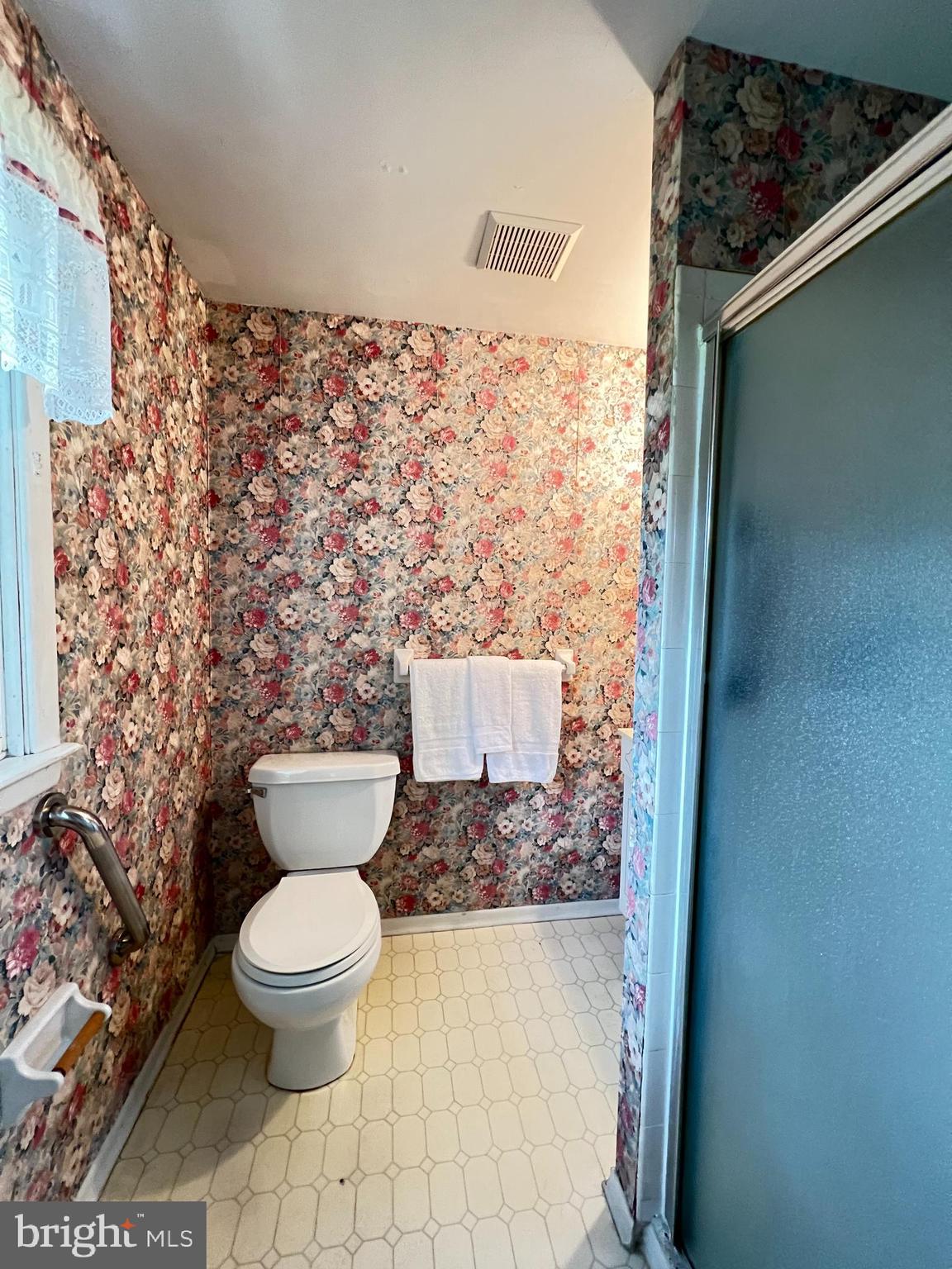 37 Latchstring Lane Hatboro, PA 19040 - Photo 21 of 35 Master Bathroom