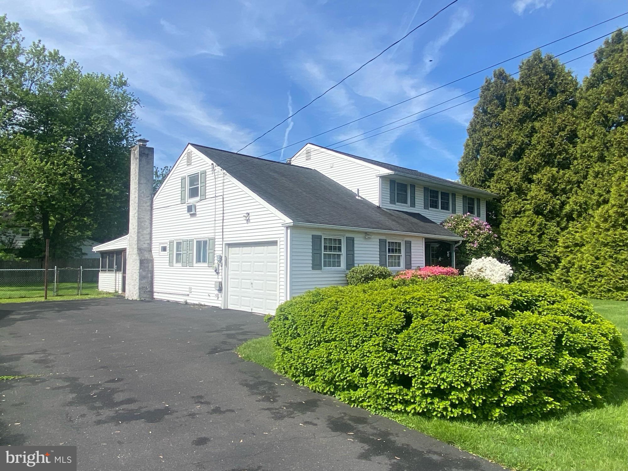 37 Latchstring Lane Hatboro, PA 19040 - Photo 32 of 35 Side Exterior