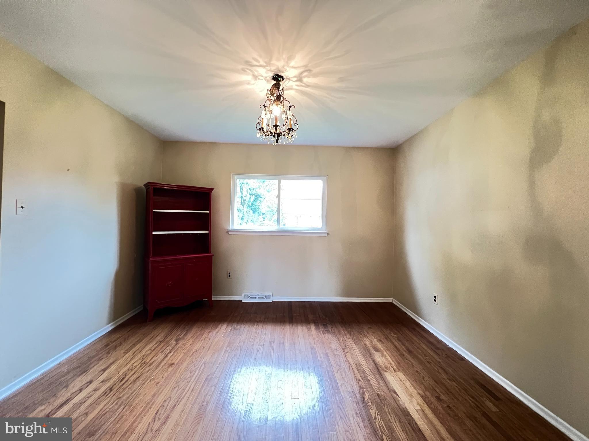 37 Latchstring Lane Hatboro, PA 19040 - Photo 8 of 35 Dining Room