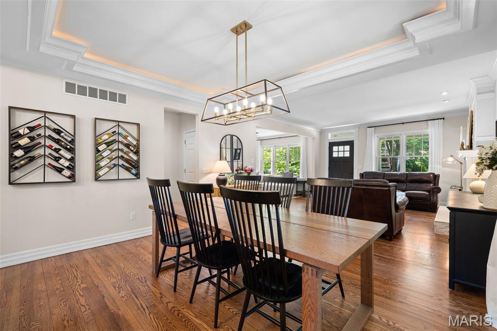 19 West Jackson Road Webster Groves, MO 63119 - Photo 11 of 46 Gallery Image 11