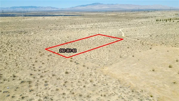 $16,500 | 0 Ptn Of Se1/4 Sec18 T9 R13 Excl O, Rosamond, CA 93560