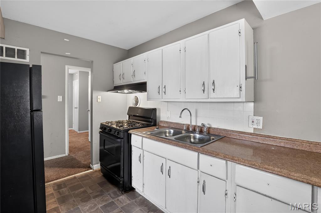 10829 Glen Garry Road St. Louis, MO 63137 - Photo 7 of 23