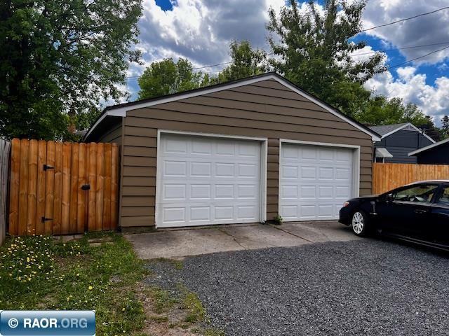 807 South 7th Street Virginia, MN 55792 - Photo 2 of 17