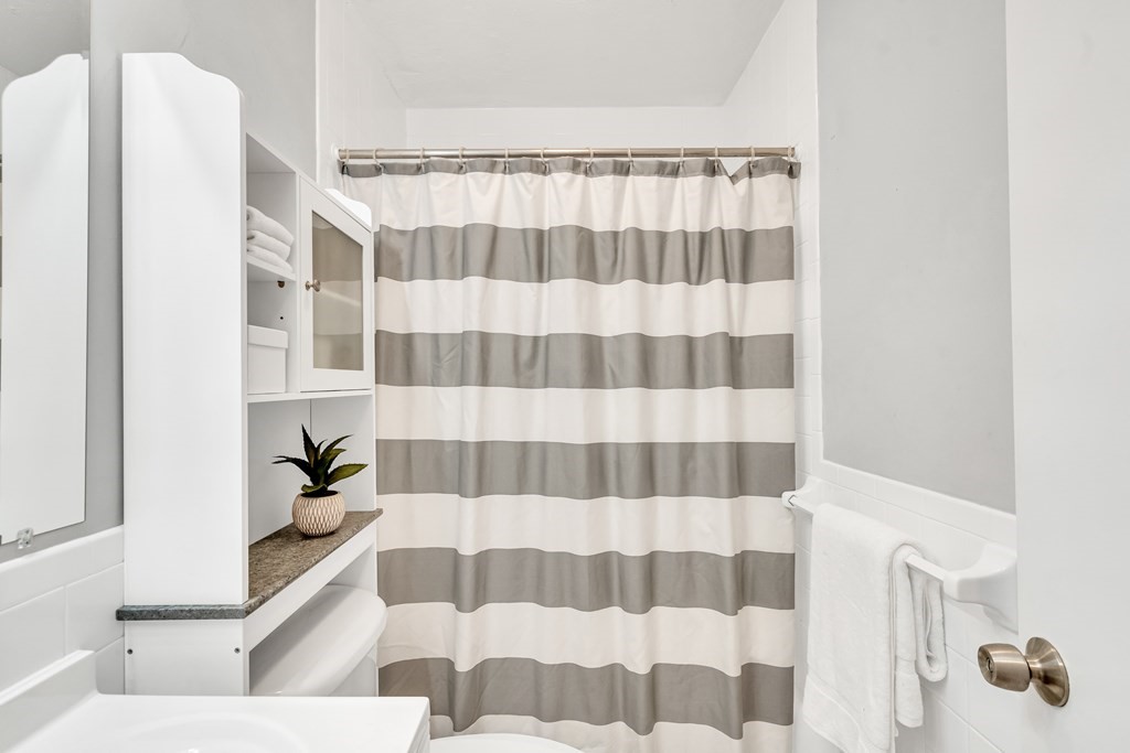 5 Grove Street, Unit 8 Boston, MA 02114 - Photo 13 of 21