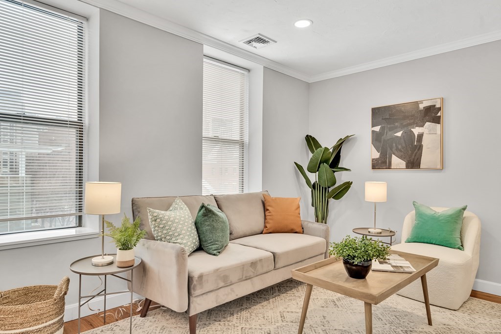 5 Grove Street, Unit 8 Boston, MA 02114 - Photo 2 of 21