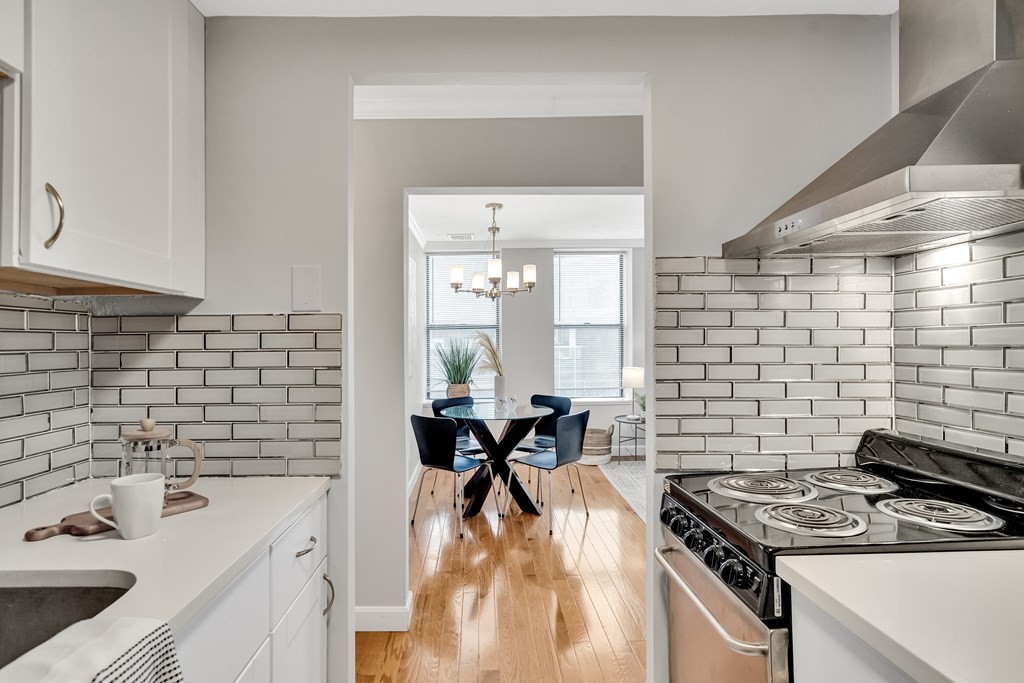 5 Grove Street, Unit 8 Boston, MA 02114 - Photo 5 of 21