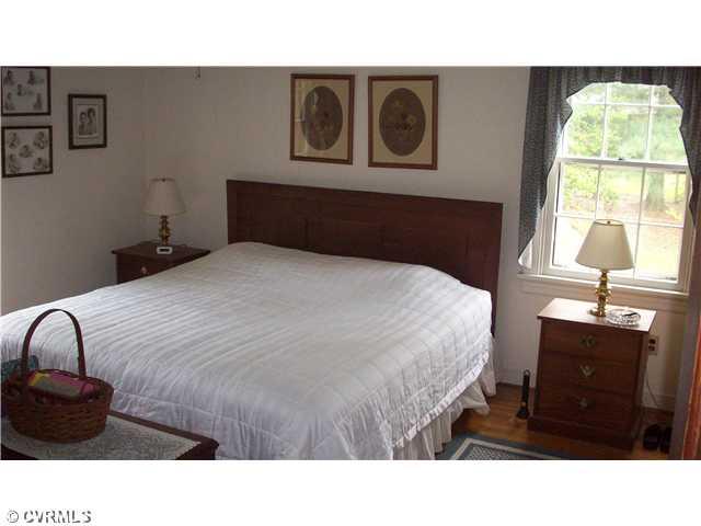 206 Chiappa Road Sandston, VA 23150 - Photo 7 of 10 Master Bedroom