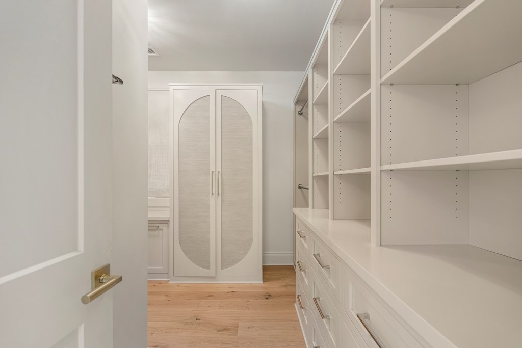 6227 Waterford Road Columbus, GA 31904 - Photo 56 of 77 Custom Closets~