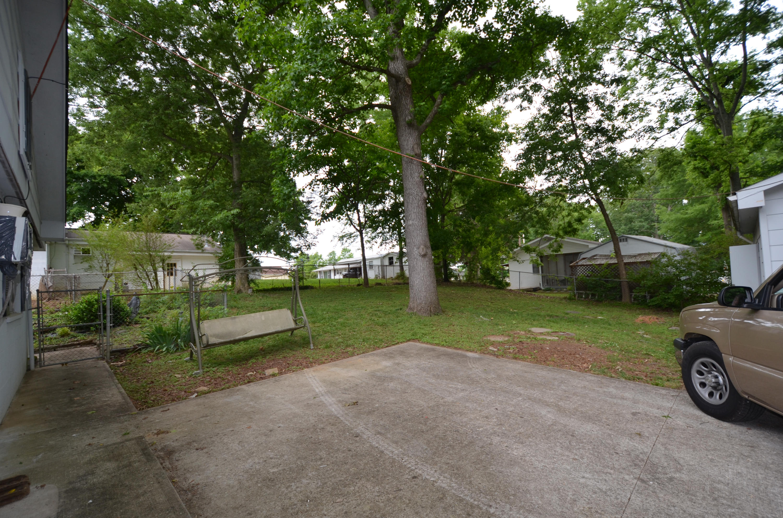 153 Manhattan Avenue Oak Ridge, TN 37830 - Photo 5 of 14 DSC_0590