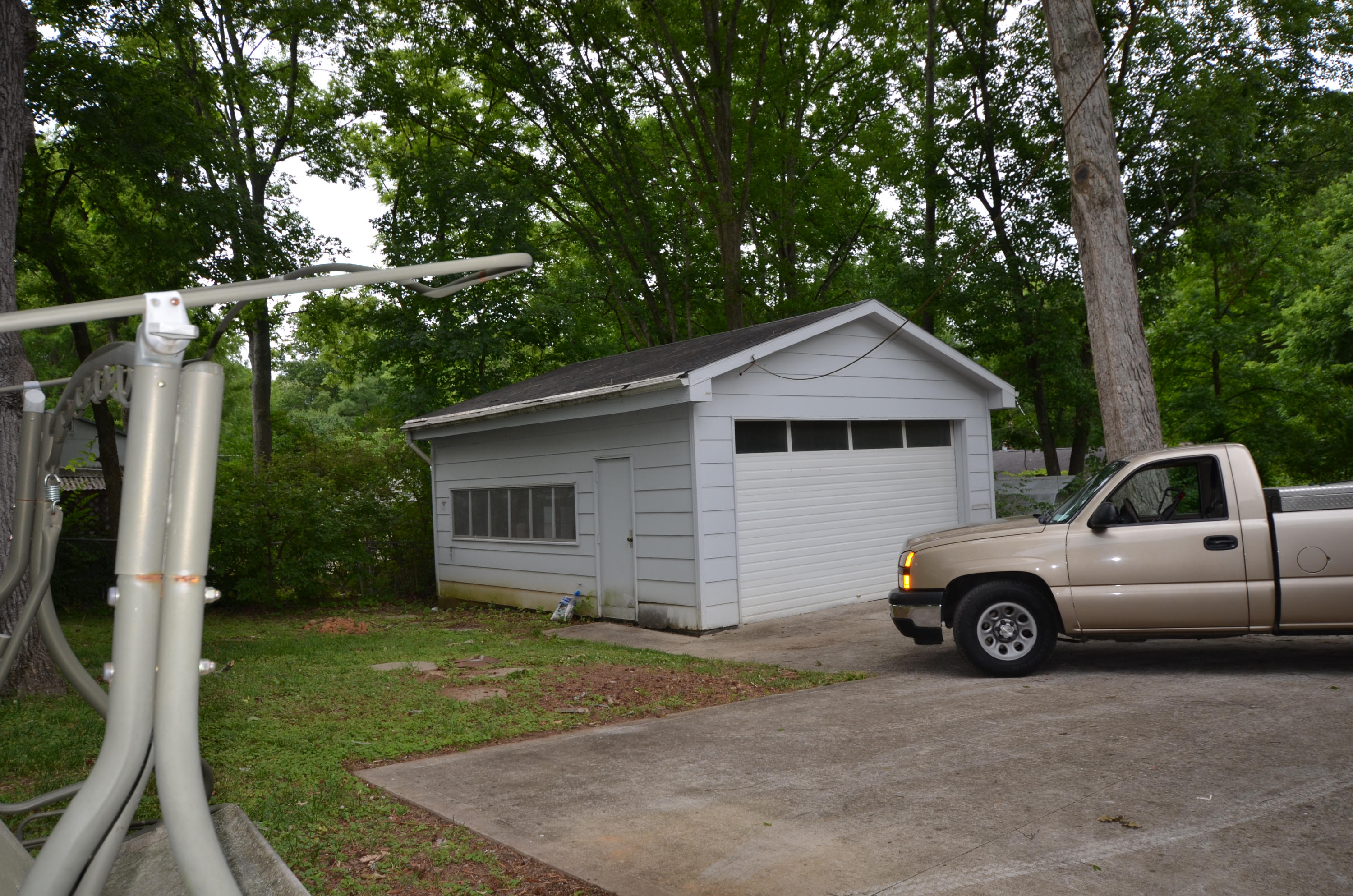 153 Manhattan Avenue Oak Ridge, TN 37830 - Photo 6 of 14 DSC_0581
