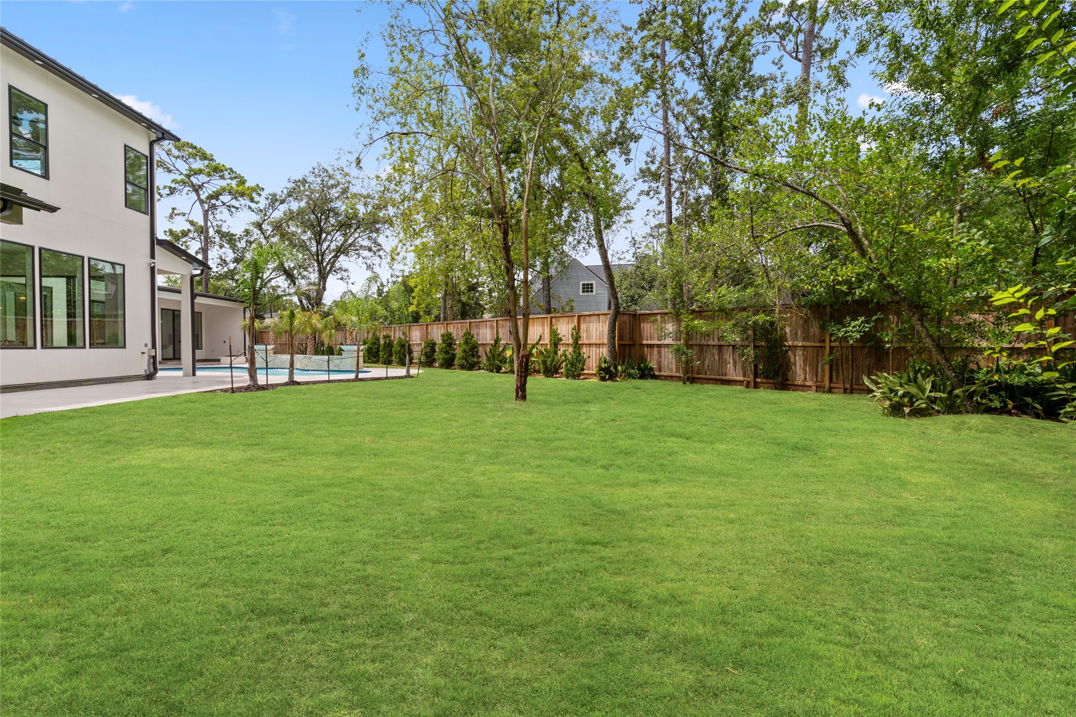 625 Piney Point Road Houston, TX 77024 - Photo 36 of 42 a view of a park with large trees