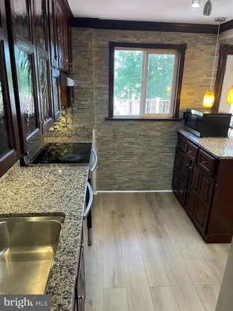 $775,000 | 4502 Cub Run Road, Chantilly, VA 20151