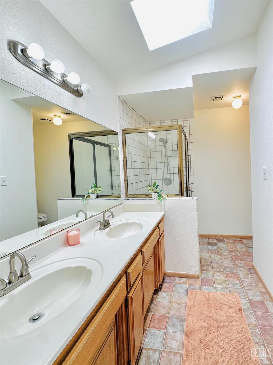 Undisclosed Address Tehachapi, CA 93561 - Photo 14 of 25