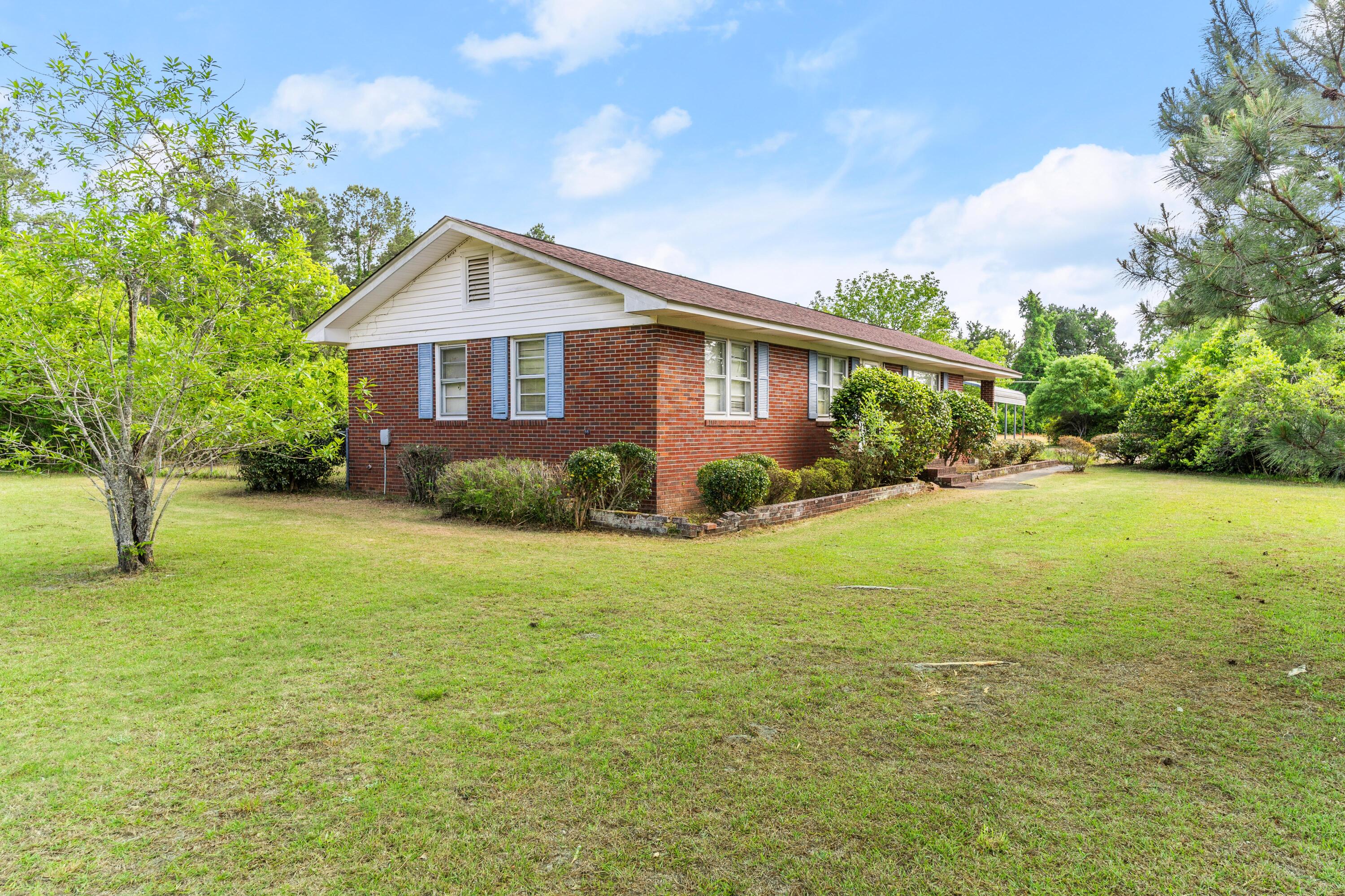9995 Lodge Highway Lodge, SC 29082 - Photo 2 of 19 DSC06608