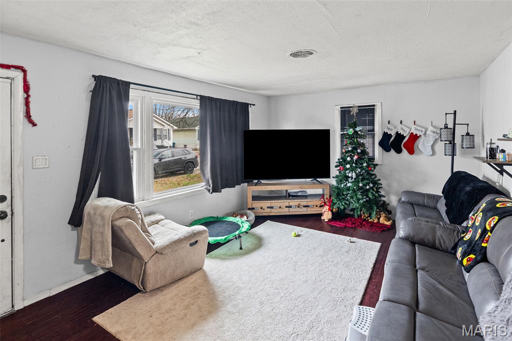 906 24th Street Granite City, IL 62040 - Photo 7 of 25