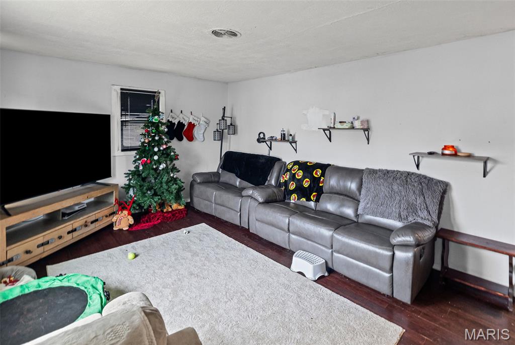 906 24th Street Granite City, IL 62040 - Photo 9 of 25