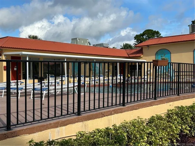 $2,250 | 1939 Southwest Palm City Road, Unit G, Stuart, FL 34994